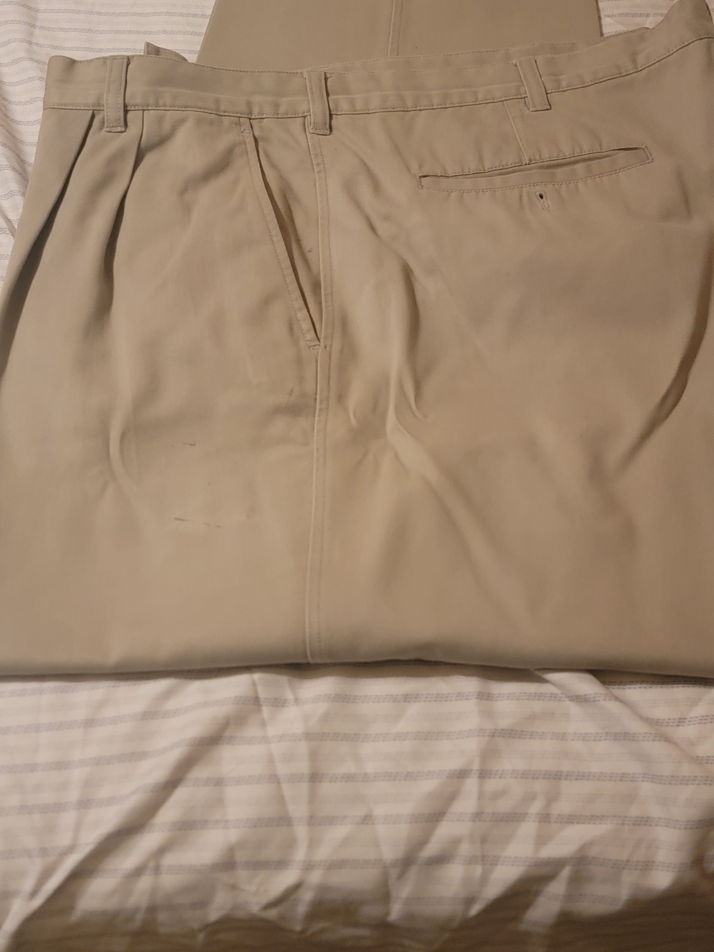 Ralph Lauren Men’s Khaki Pleated Chinos in Light Tan